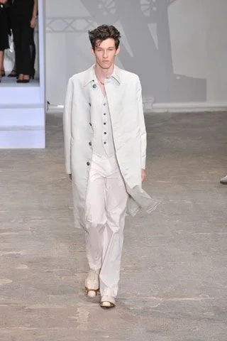 Look 3